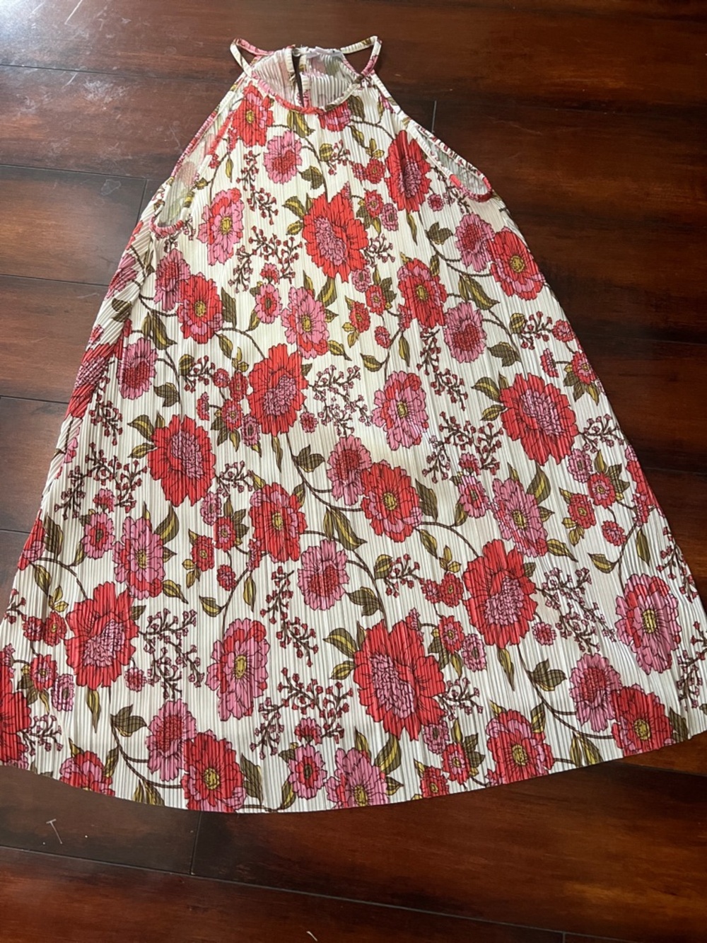 Steve Madden Floral Halter dress in Pink & Red floral print